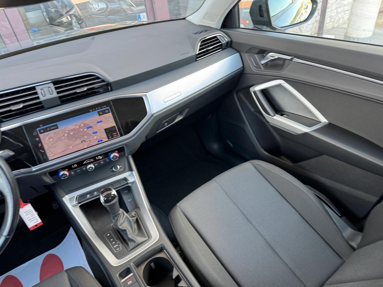 Audi Q3 35 2.0 Tdi Business S-Tronic