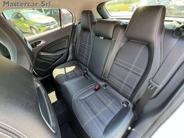 MERCEDES-BENZ GLA 220 GLA-X156 2014 d (cdi) Sport 4matic 170cv auto - EV