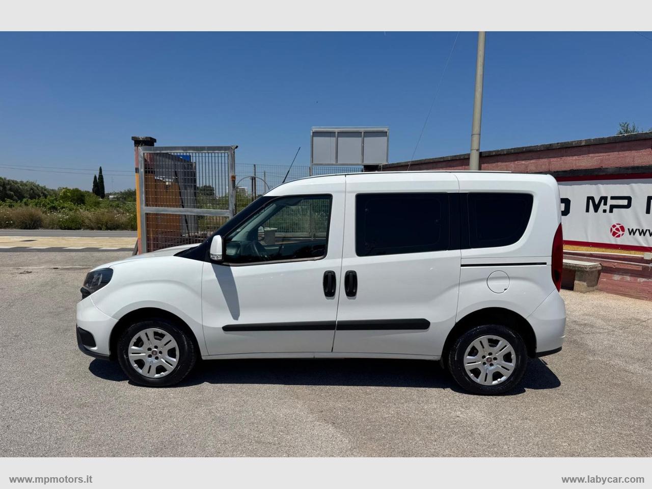 DOBLO COMBI LOUNGE 1.6 MJ 105CV AUTOCARRO