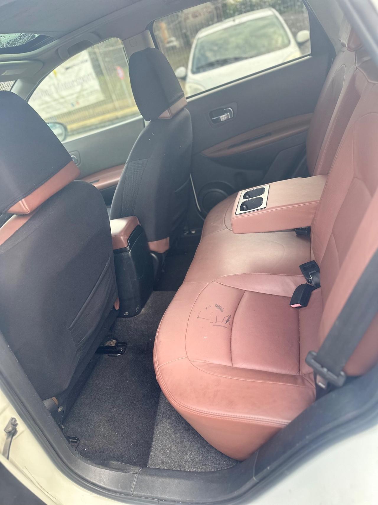 Nissan Qashqai 2.0 dCi DPF Tekna