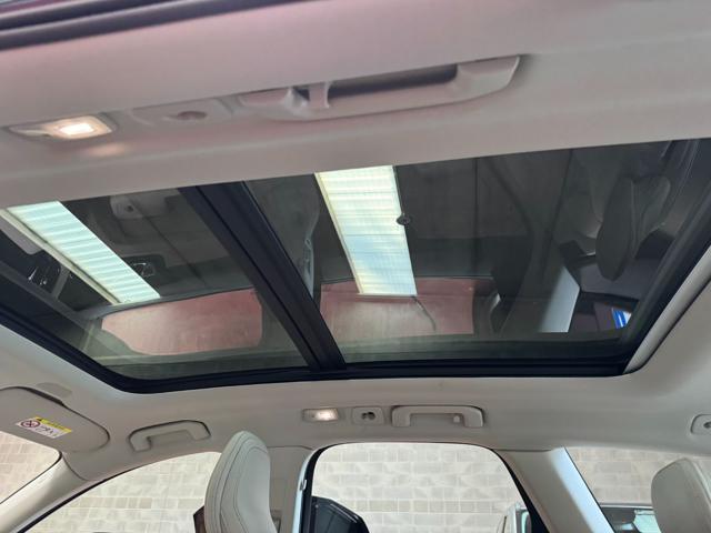 VOLVO XC60 B4 (d) AWD auto Ultimate Dark Gancio Originale