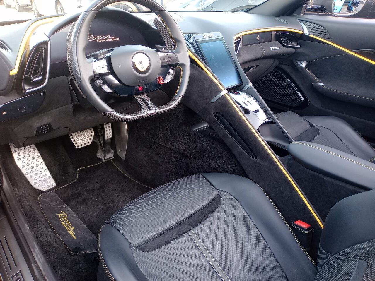 Ferrari Roma Spider VALUTIAMO PERMUTE