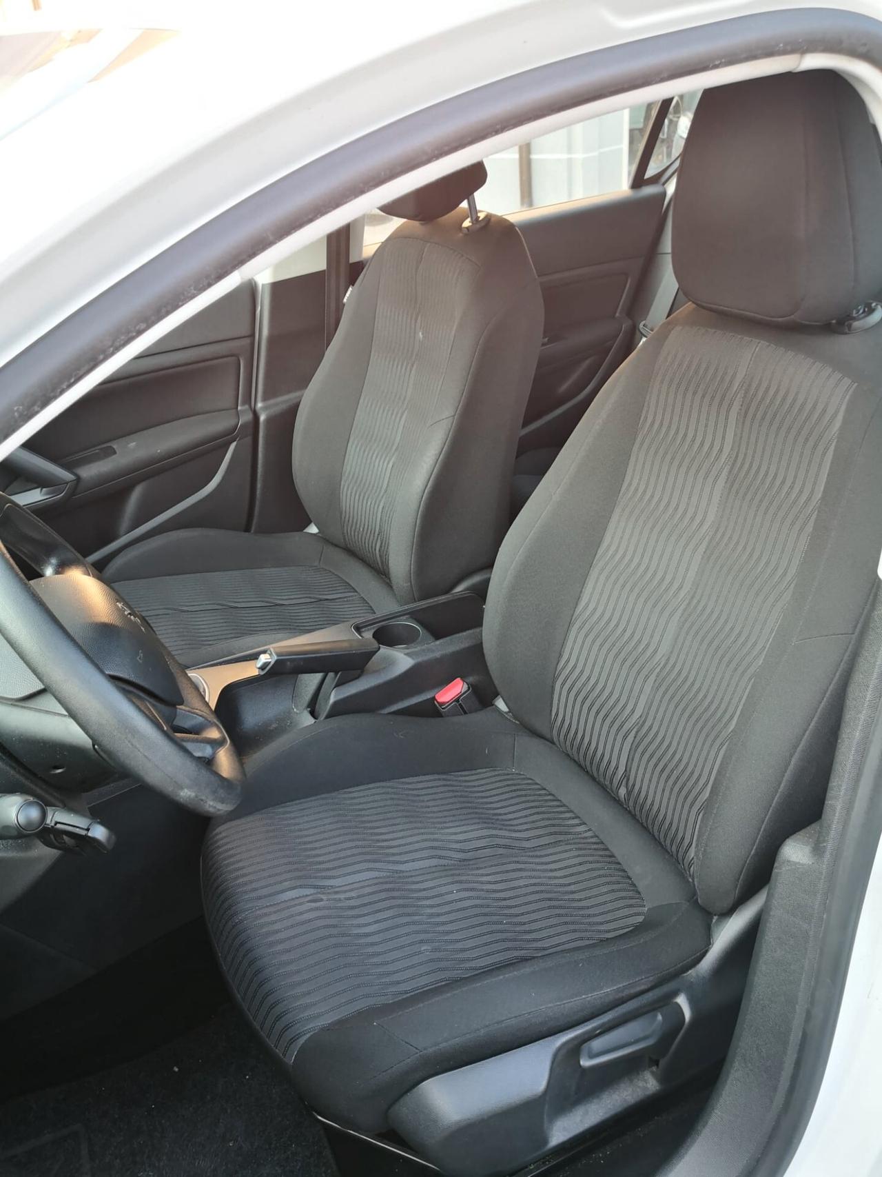 Peugeot 308 1.6 HDi 92 CV *** OK NEOPATENTATI ***