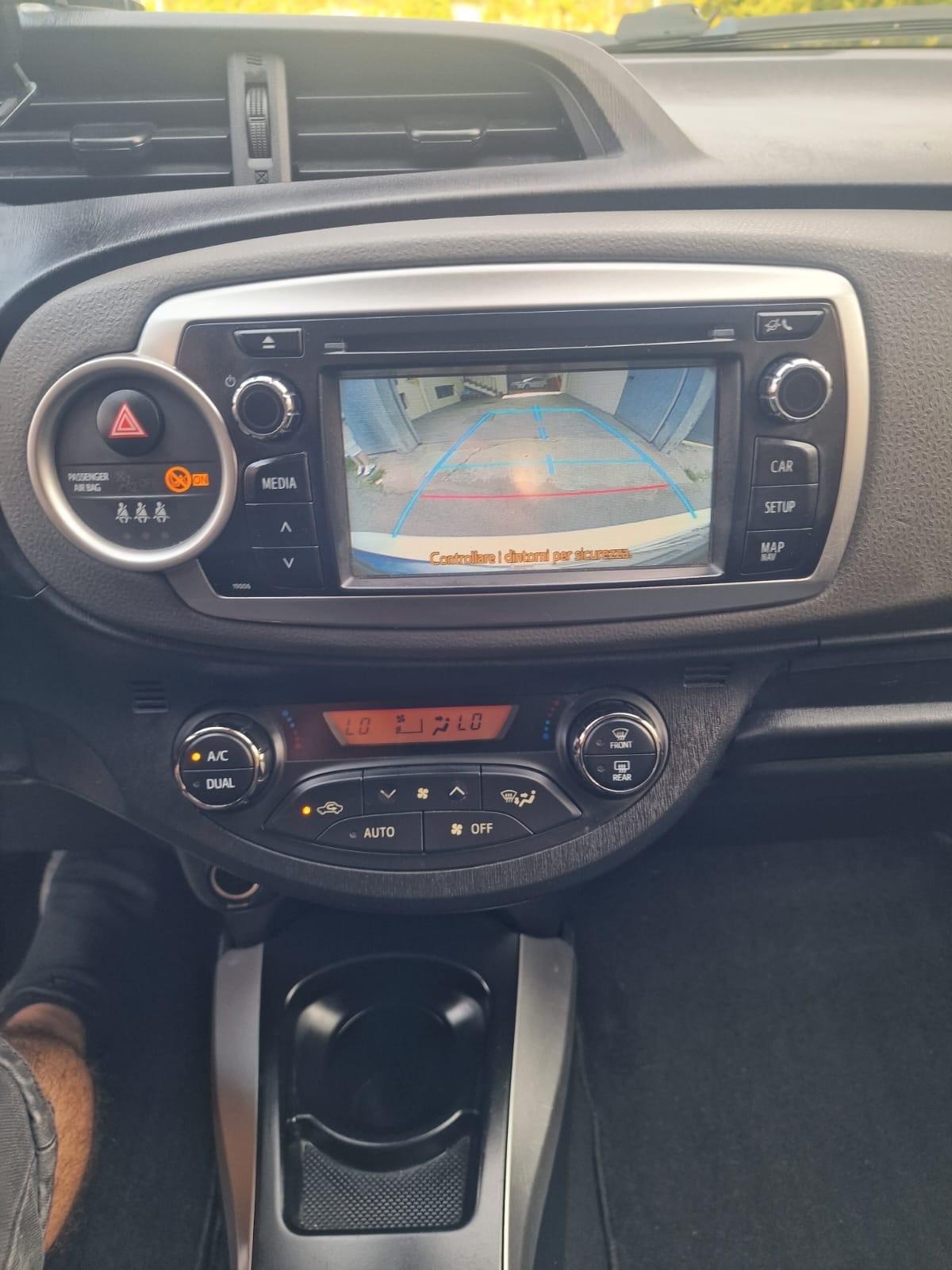 Toyota Yaris 1.0 5 porte Lounge