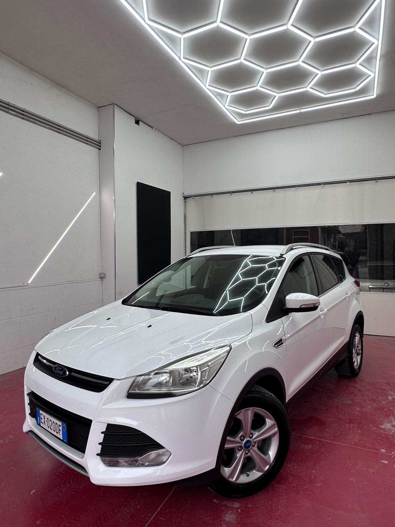 Ford Kuga 2.0 TDCI 120 CV S&S 2WD Titanium