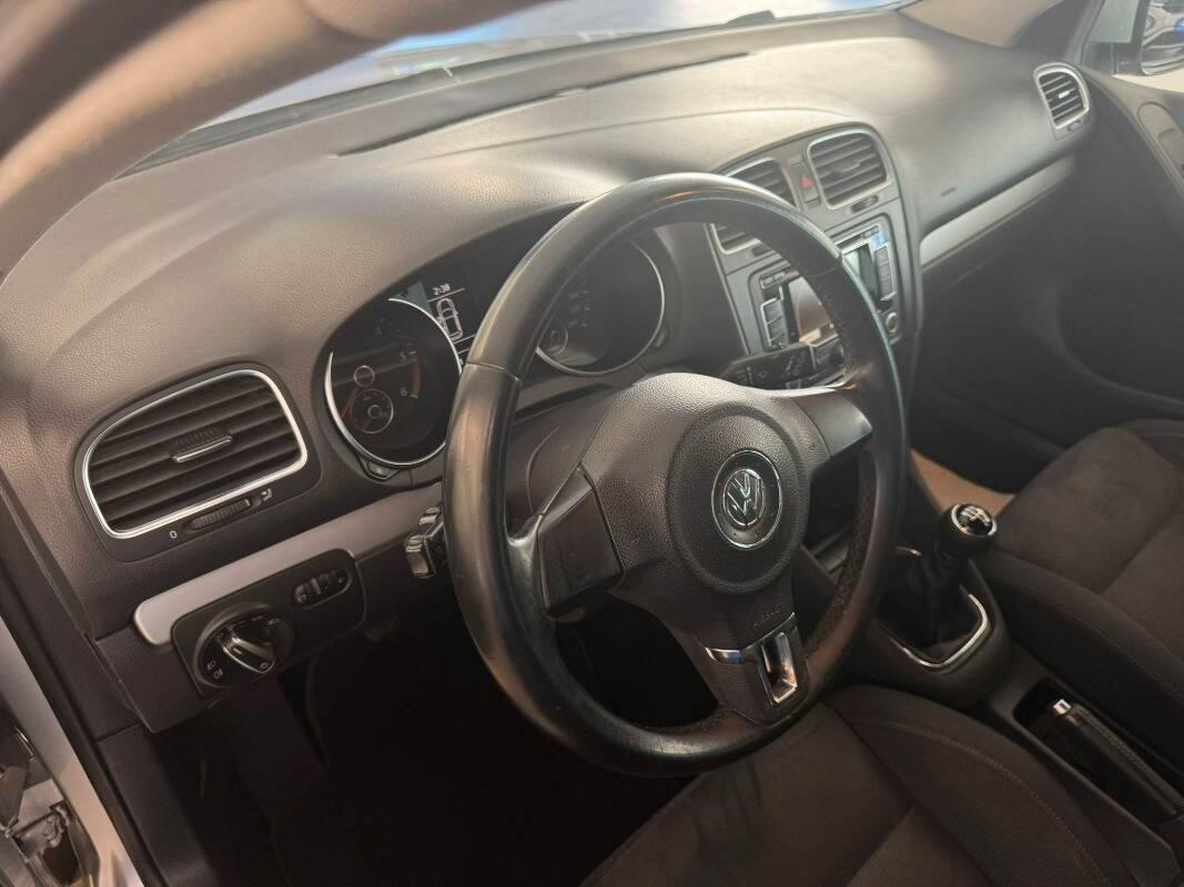 Volkswagen Golf 1.6 tdi Comfortline 5p