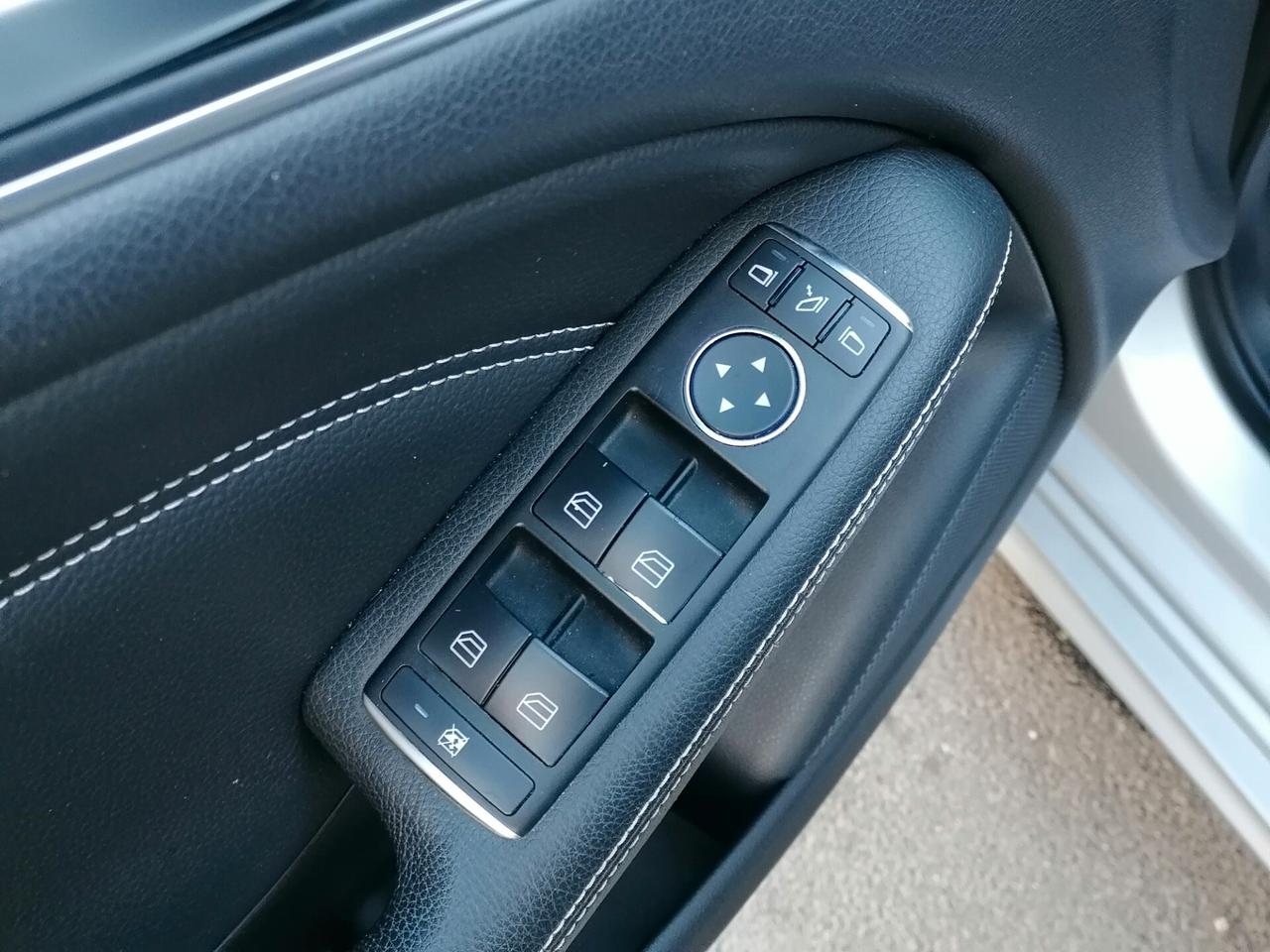 Mercedes B 200 CDI Autom Premium NAVI PELLE - 2012