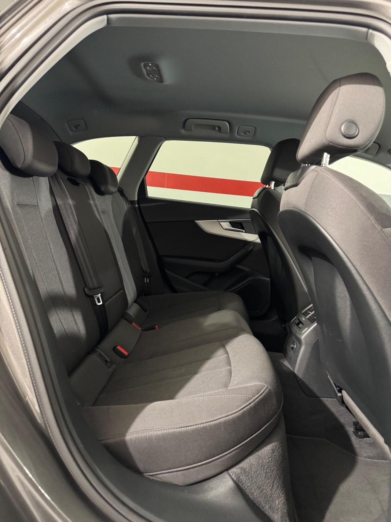 Audi A4 Avant 40 TFSI quattro S tronic Advanced