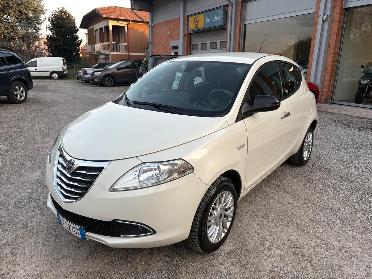 Lancia Ypsilon 0.9 Metano