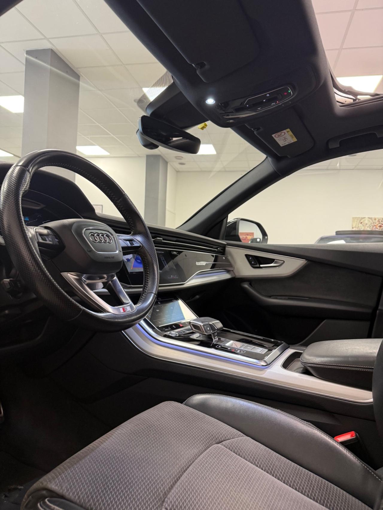 Audi Q8 50 TDI 286 CV quattro tiptronic Sport