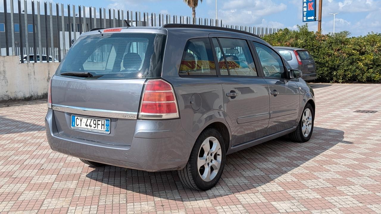 Opel Zafira 1.9 CDTI 101CV Cosmo