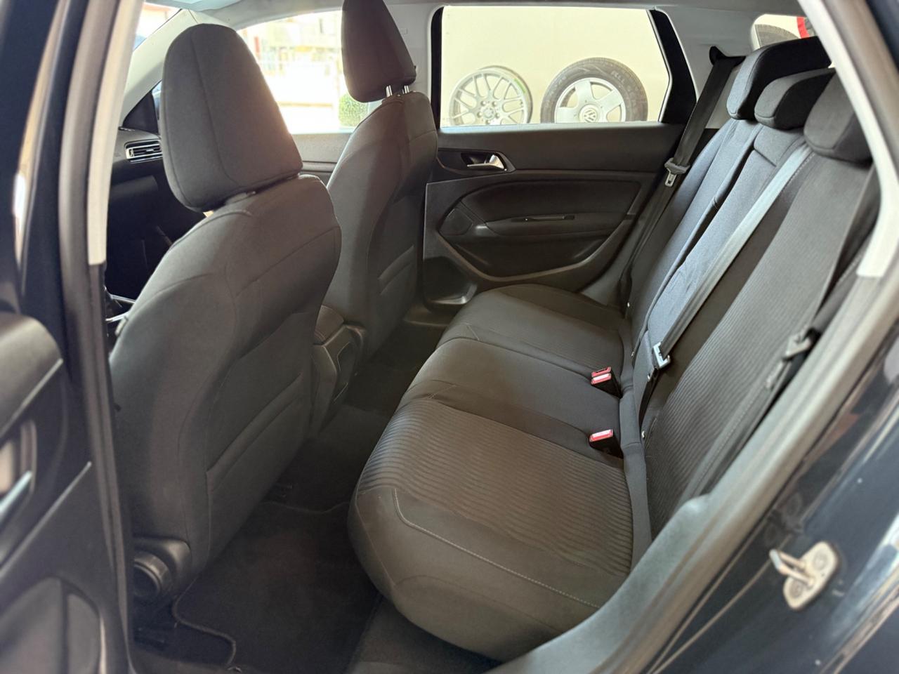 Peugeot 308 BlueHDi 120 S&S SW Business