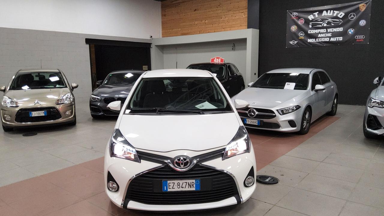 Toyota Yaris 1.0 5 porte Lounge