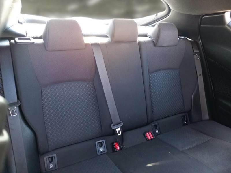TOYOTA C-HR 1.8H 98CV E-CVT Business