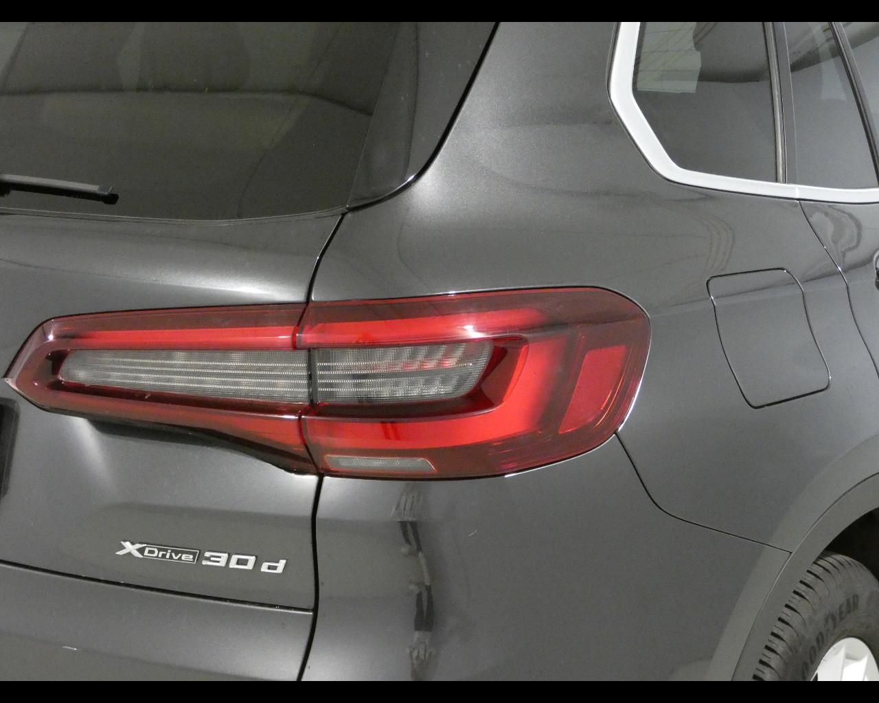 BMW X5 (G05/F95) - X5 xDrive30d 48V Business