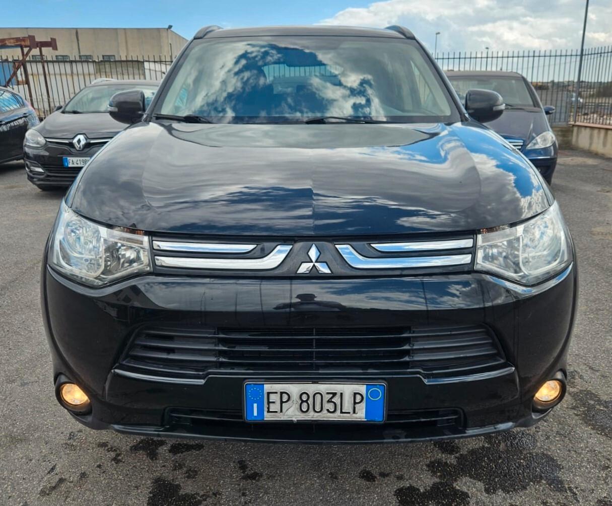 Mitsubishi Outlander - PARI AL NUOVO - GARANTITA 12 MESI CASCO -