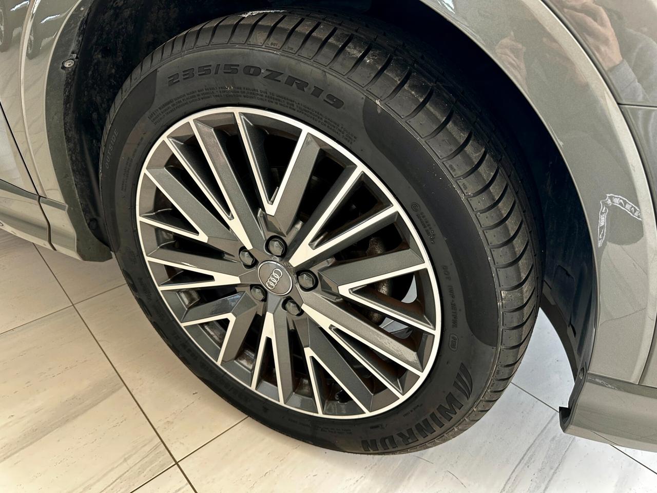 Audi Q3 35 TDI S-tronic S-line 150 cv