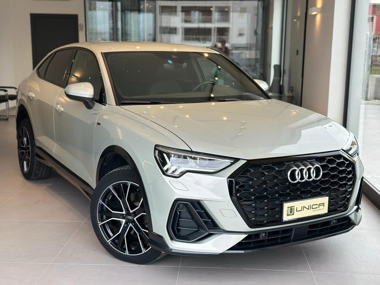 Audi Q3 SPB 35 2.0 tdi 150cv TIPTRONIC 39000KM UNICOPROPRIETARIO