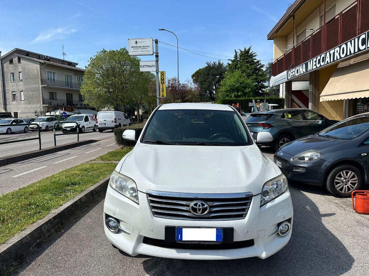 TOYOTA - RAV4 - Crossover 2.2 D-4D 150CV DPF Excl. SOLO COMMERCIANTI