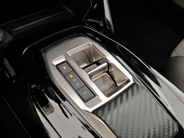 Peugeot 2008 Hybrid 136 e-DCS6 Allure