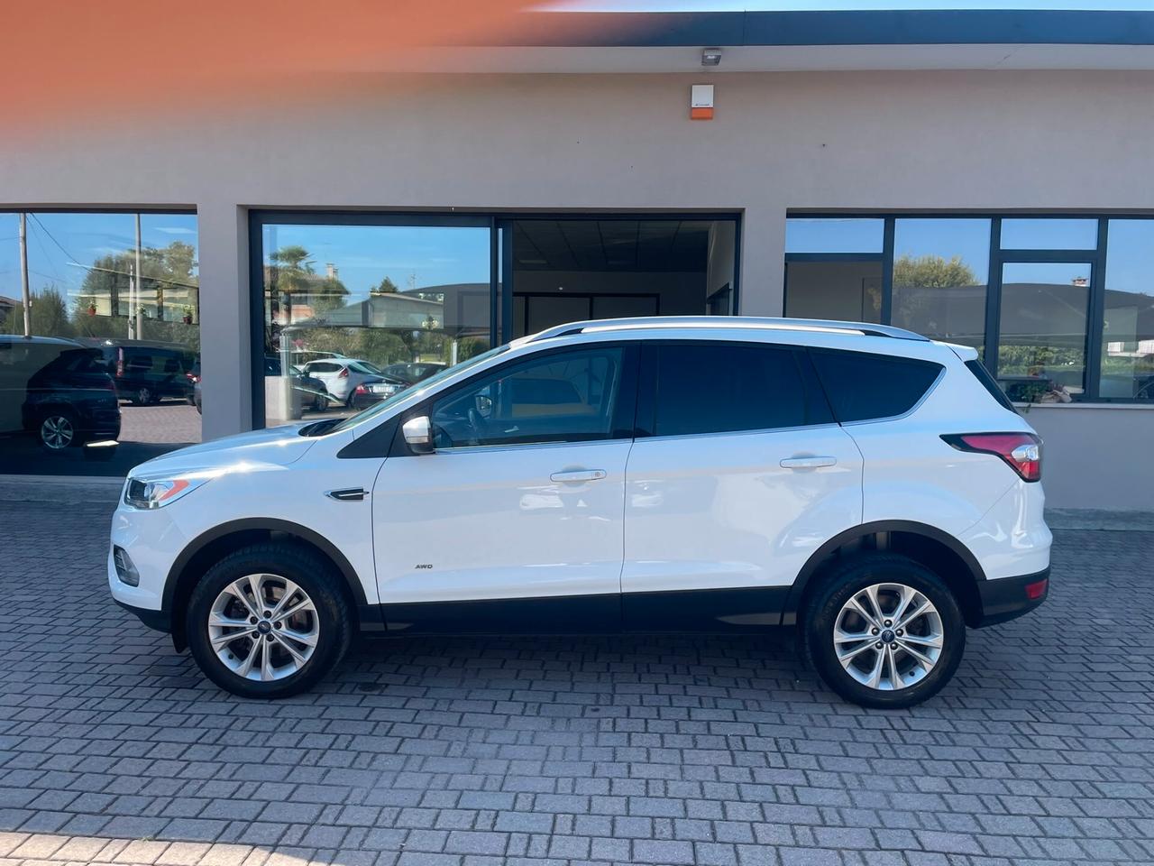 Ford Kuga 2.0 TDCI 150 CV S&S 4WD Titanium