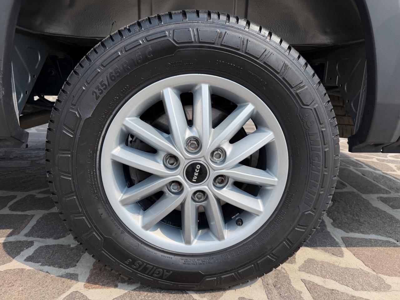 Iveco Daily 2.3 Furgone Hi-Matic