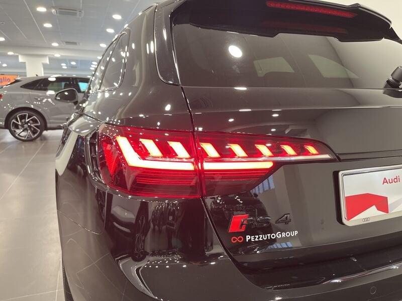 Audi A4 Audi RS 4 Avant Competition 331(450) kW(CV) tiptronic