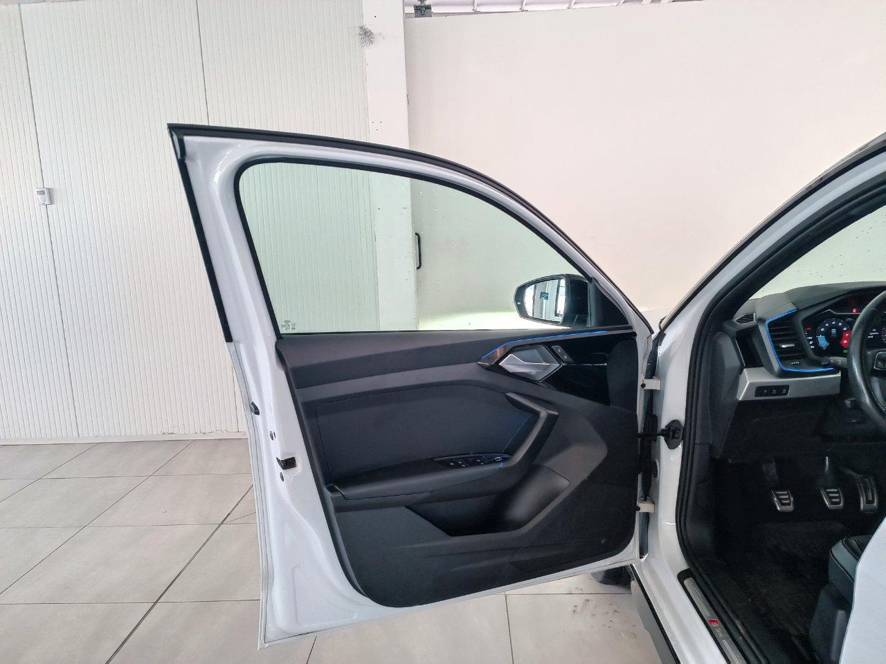 Audi A1 Allstreet 30 1.0 tfsi Identity Contrast 110cv