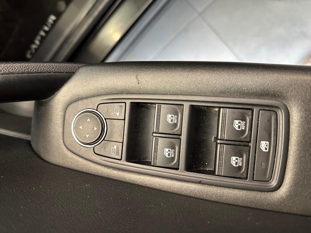 Renault Captur TCe 90 CV Equilibre 12/ 2023 neopatentati