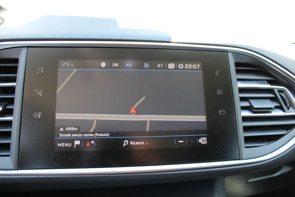 PEUGEOT - 308 - BlueHDi 130 S&S Allure