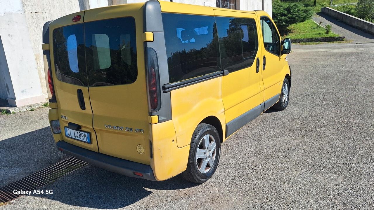 Opel Vivaro 29 2.5 DTI PC-TN Combi