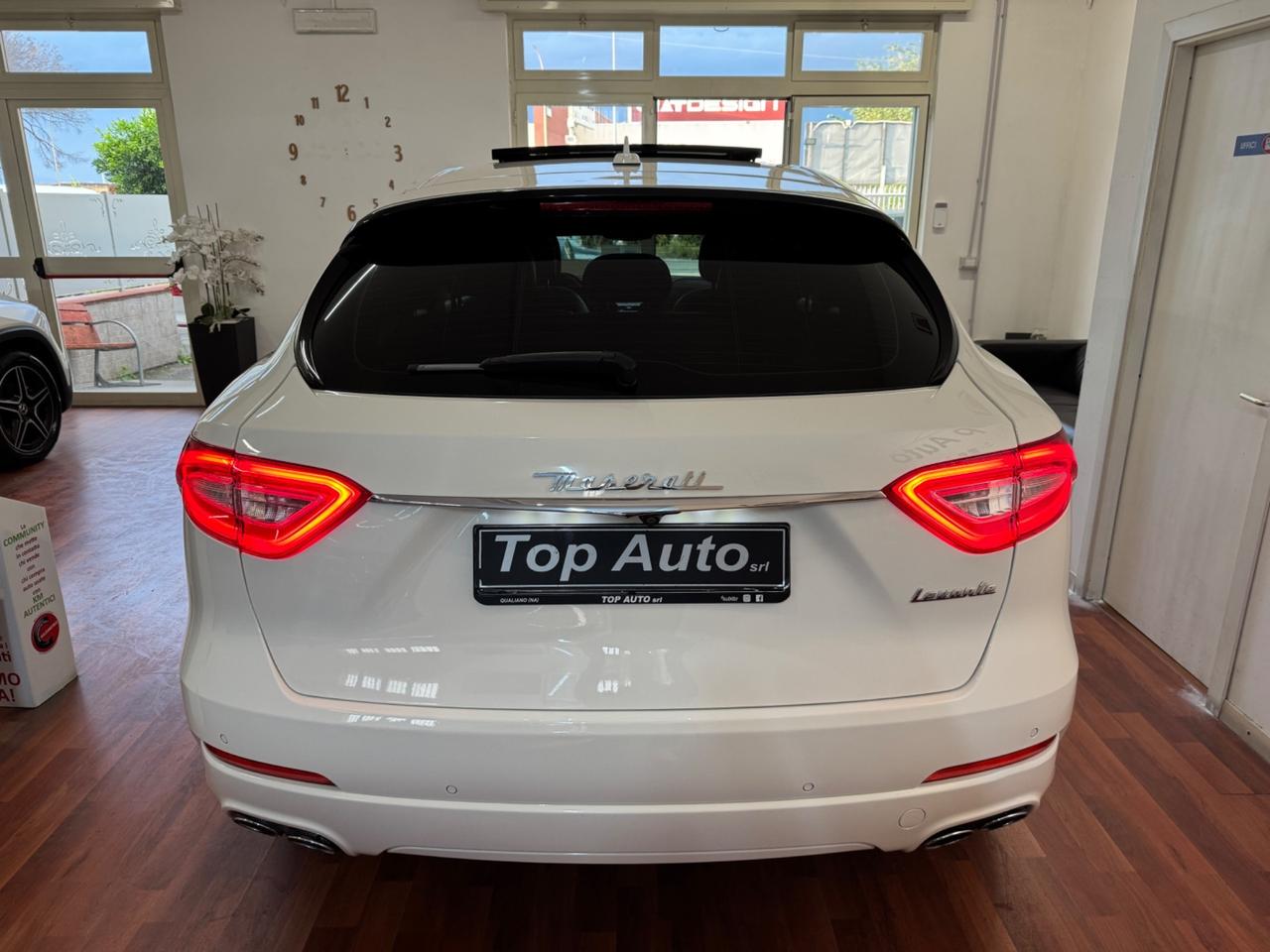 MASERATI LEVANTE V6 275 CV AWD GRANLUSSO / TETTO