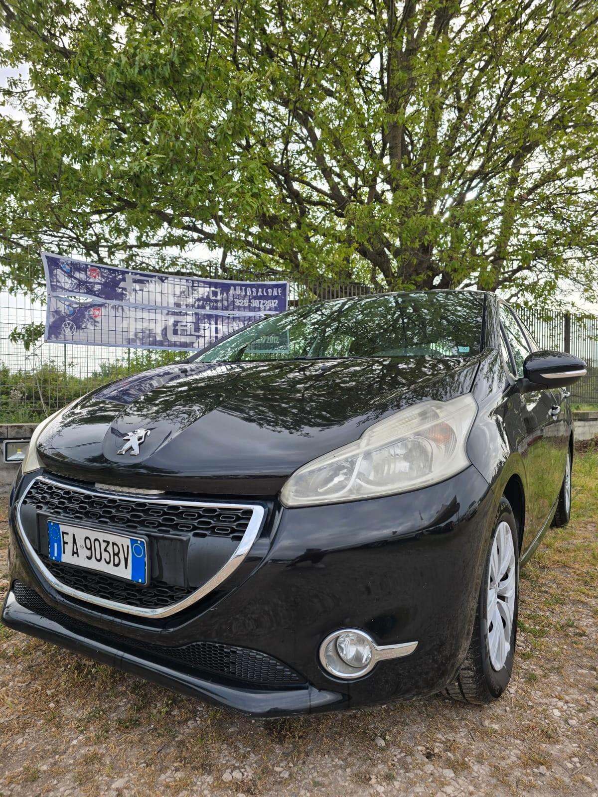Peugeot 208 1.4 HDi 68 CV 5 porte Access