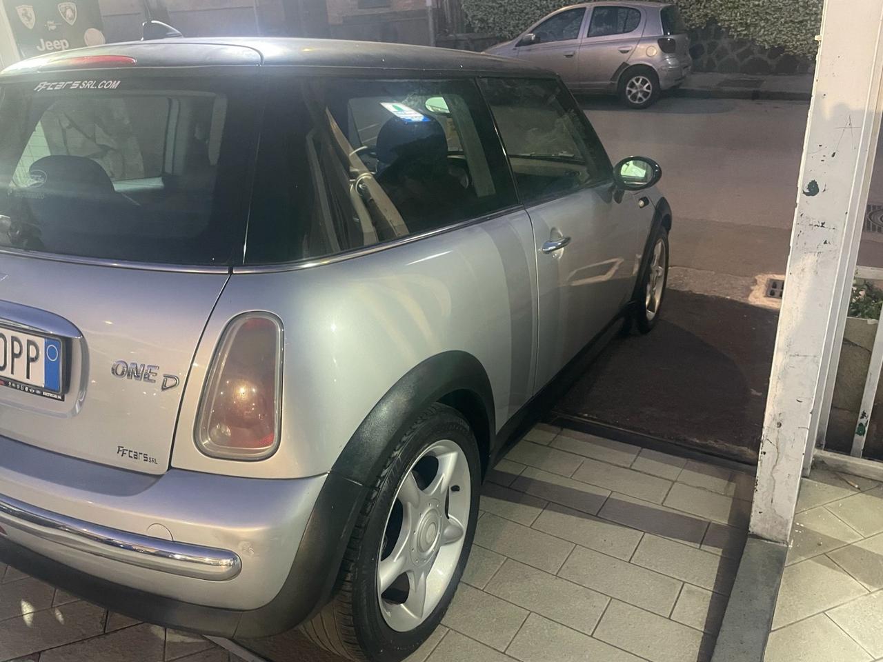 Mini 1.4 tdi One D de luxe