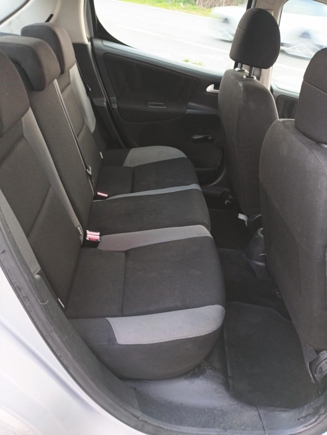 Peugeot 207 1.4 8V 75CV 5p. ONE Line SOLO KM 60000