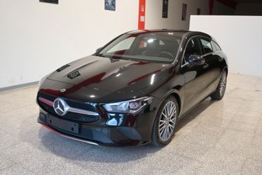 MERCEDES-BENZ CLA SHOOTING BRAKE 180D 115CV AUTOMATIC BUSINESS SOLUTION ( FARI LED - PELLE - AMBIENT LIGHTS - CRUISE - NAVI PREMIUM - PARK ASSIST - CERCHI 18 )