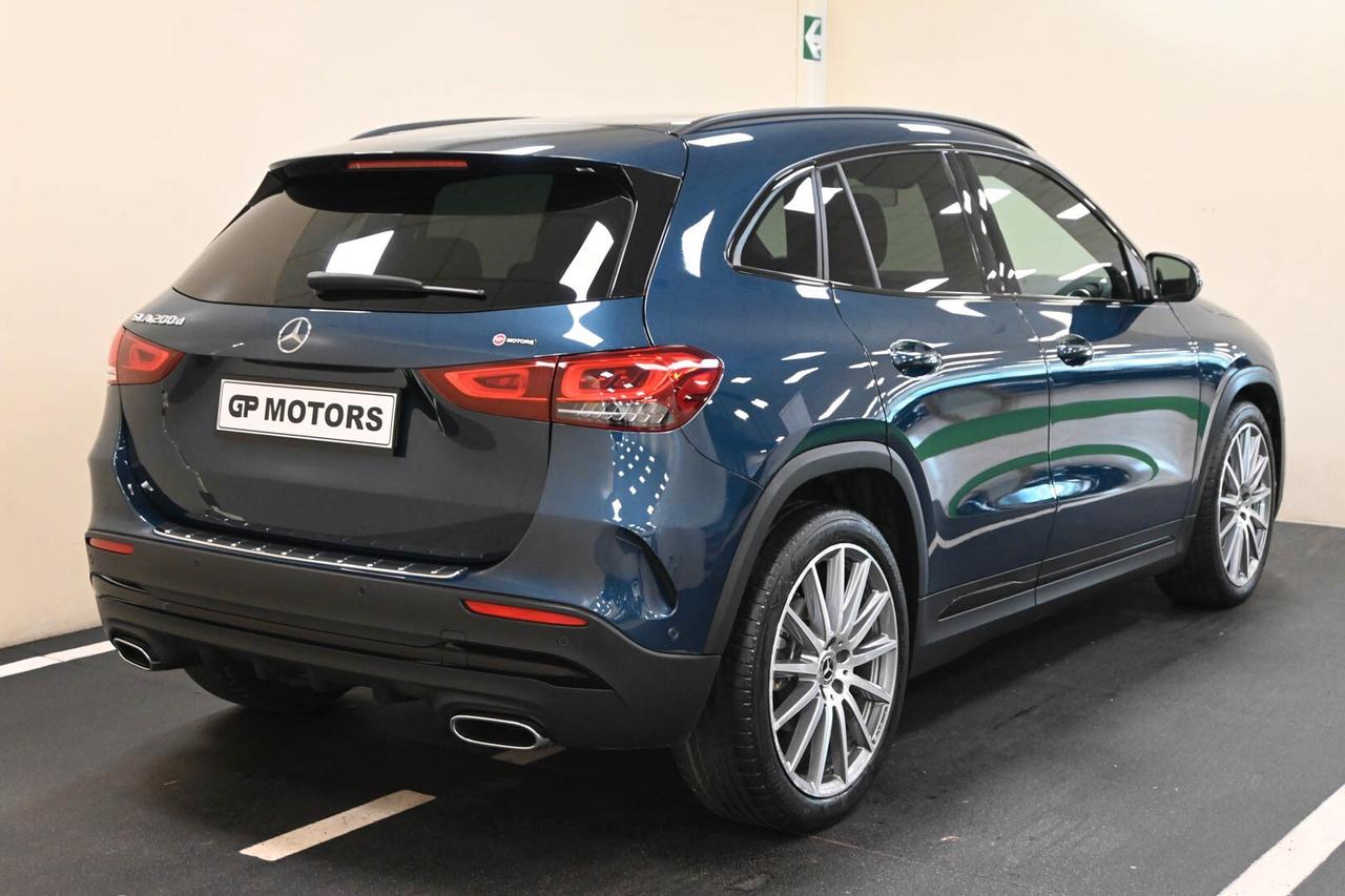 MERCEDES GLA (X156) GLA 200 d Automati...