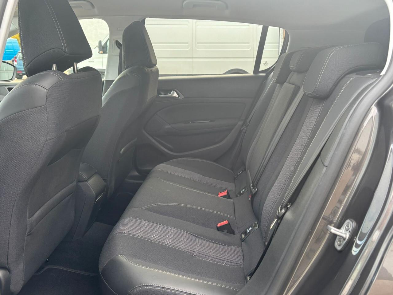 Peugeot 308 PureTech Turbo 130 S&S Allure