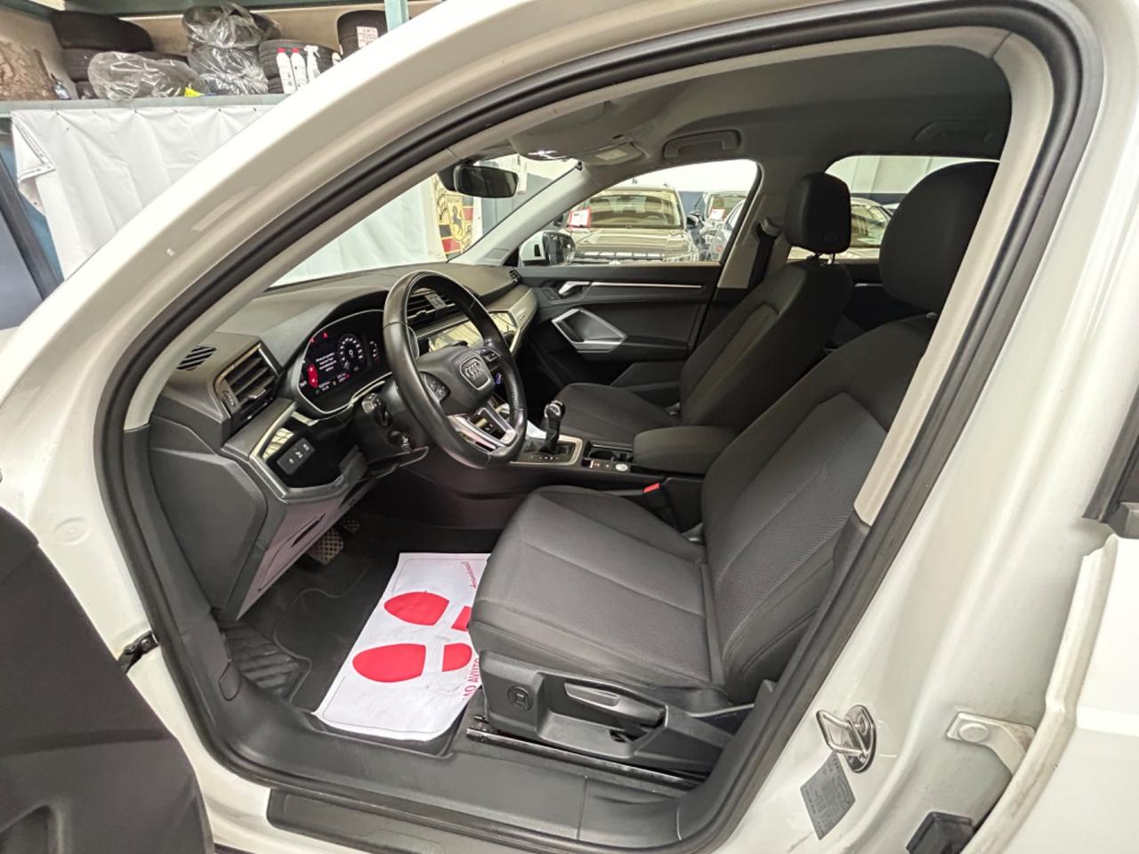 Audi Q3 35 TDI S tronic Business Advanced