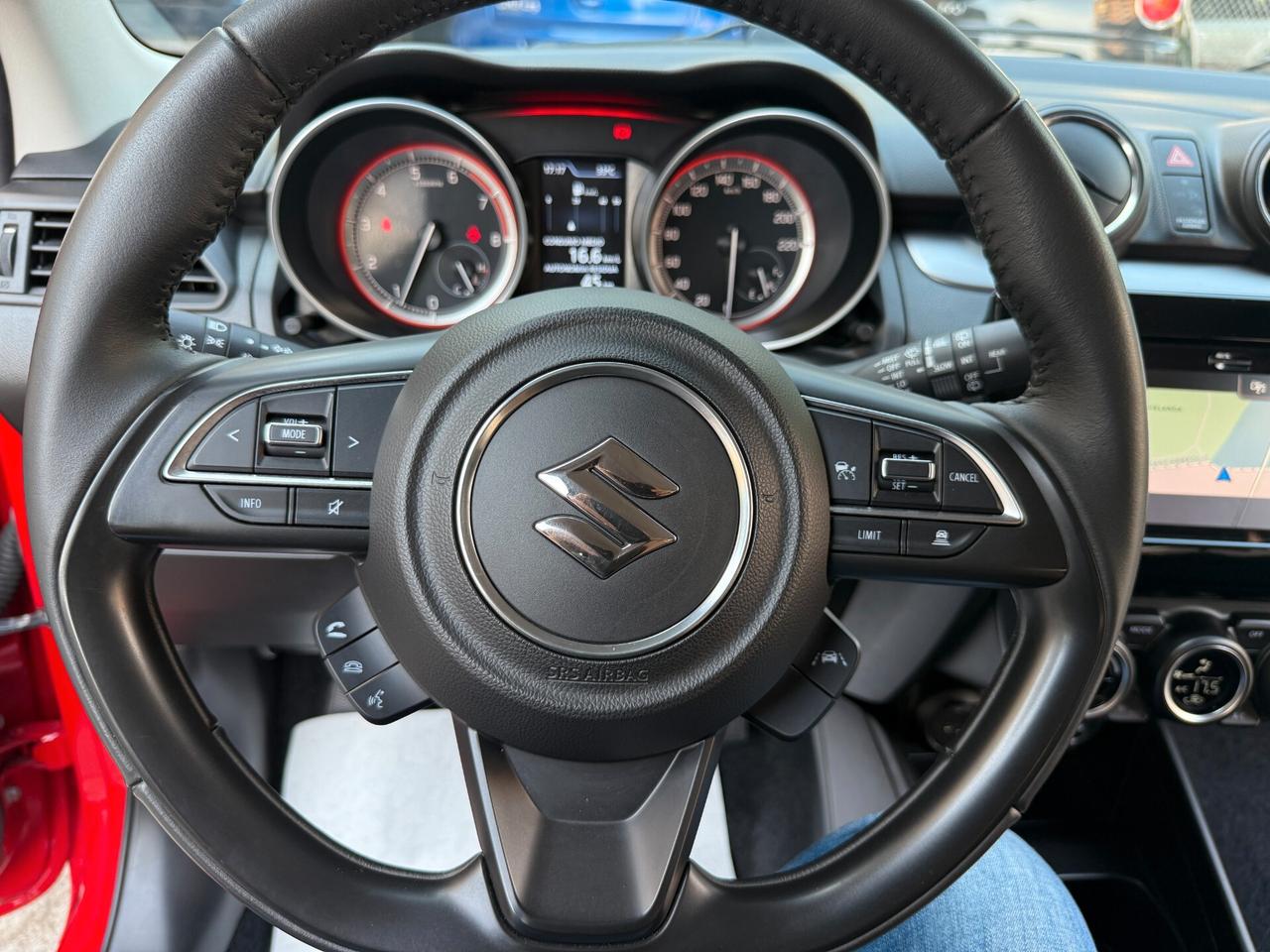 Suzuki Swift 1.2 Hybrid 4WD AllGrip Top