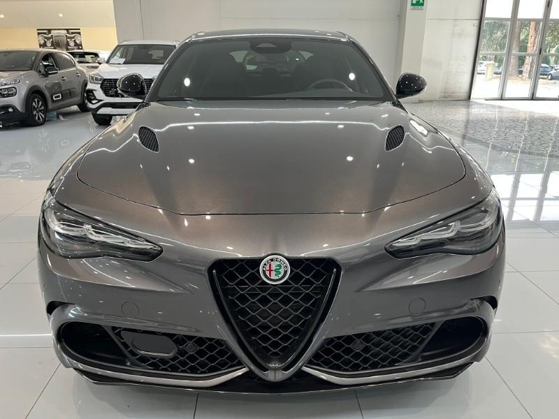 ALFA ROMEO Giulia 2.9 V6 Bi-Turbo AT8 Quadrifoglio