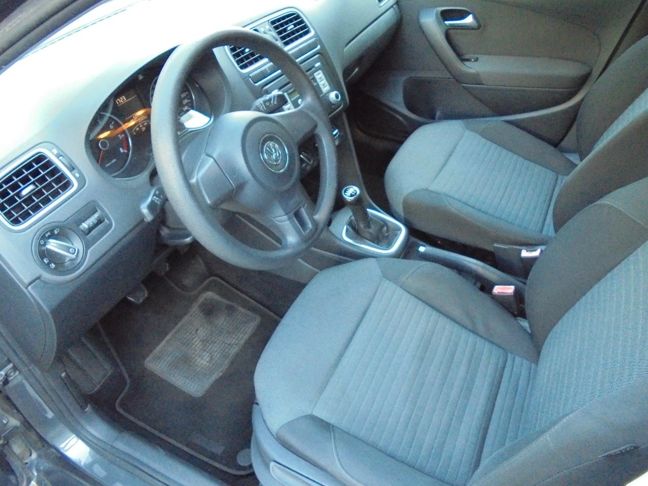 VOLKSWAGEN POLO 1.2 70CV COMFORTLINE 5P UNIPROPRIETARIO NEOPATENTATI