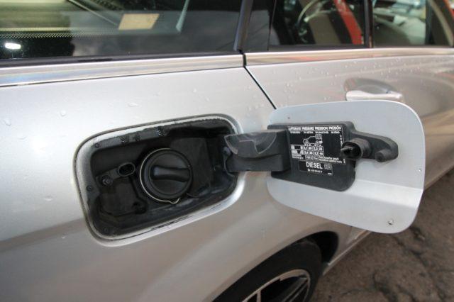 MERCEDES-BENZ C 220 CDI S.W. Avantg.