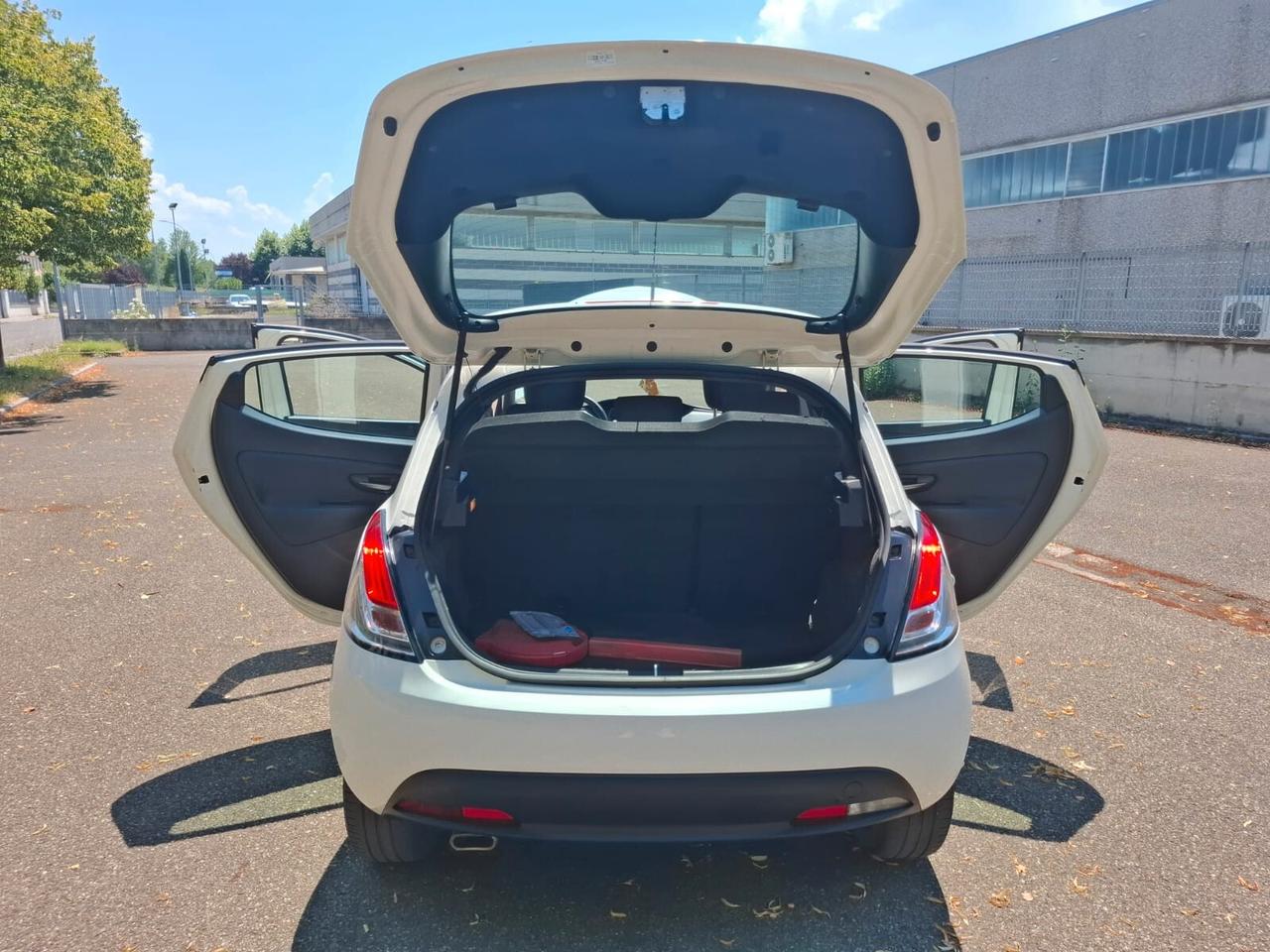 Lancia Ypsilon 1.2 GPL 126.000 KM NEOPATENTATI