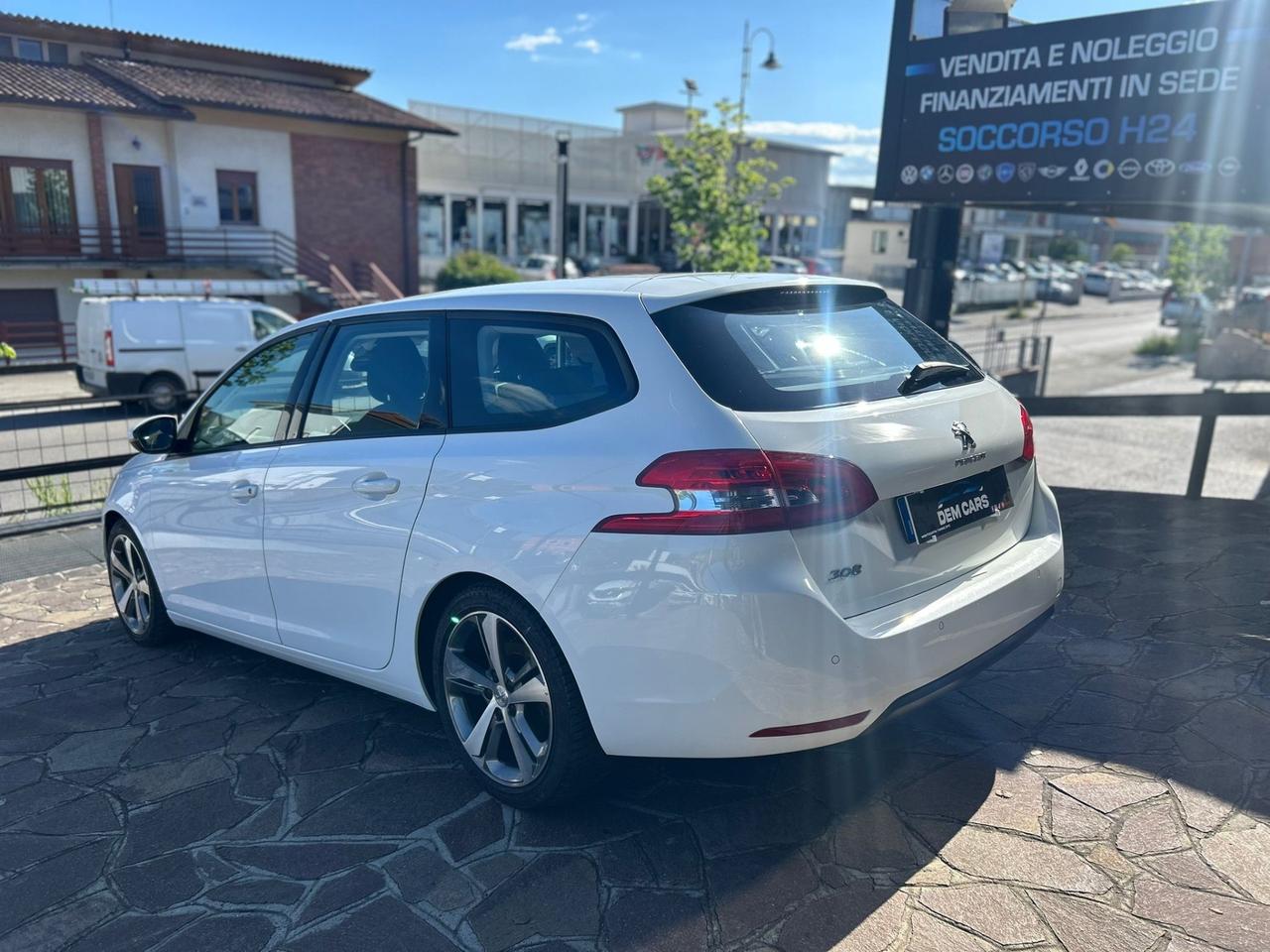 Peugeot 308 BlueHDi 120 S&S SW Allure
