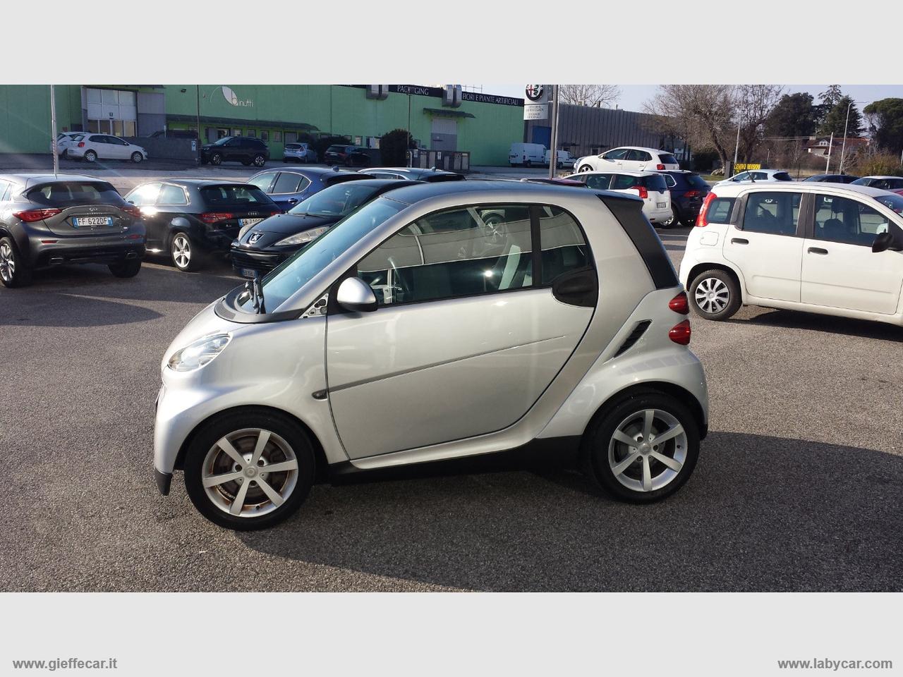 SMART fortwo 800 33 kW coupé passion cdi