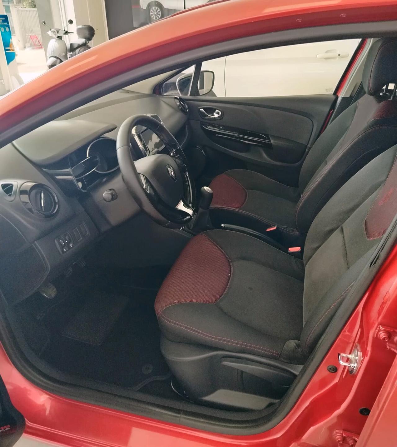 Renault Clio 1.2 5 porte