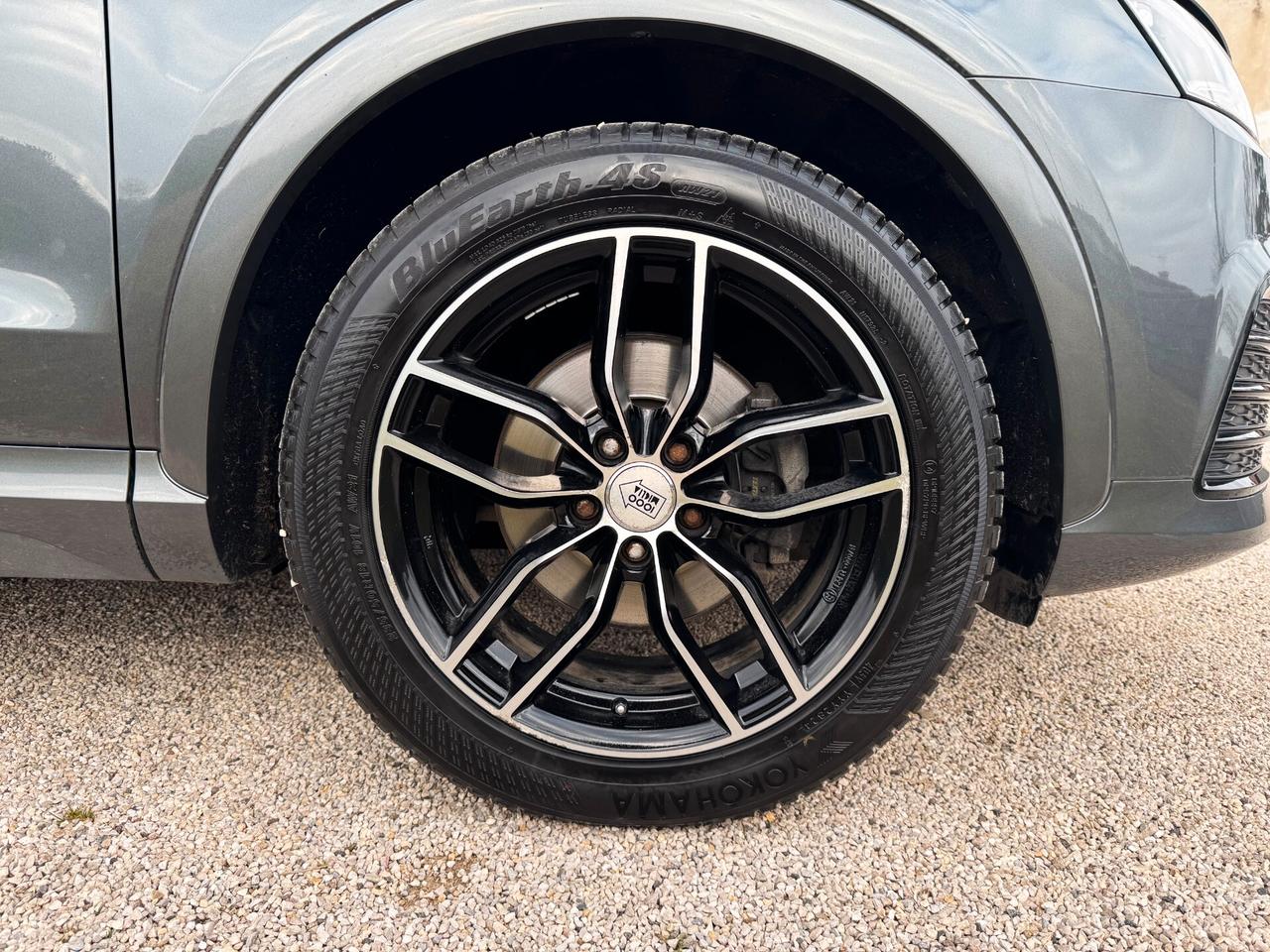 Audi Q3 2.0 TDI 150cv S line Quattro | PREZZO PROMO