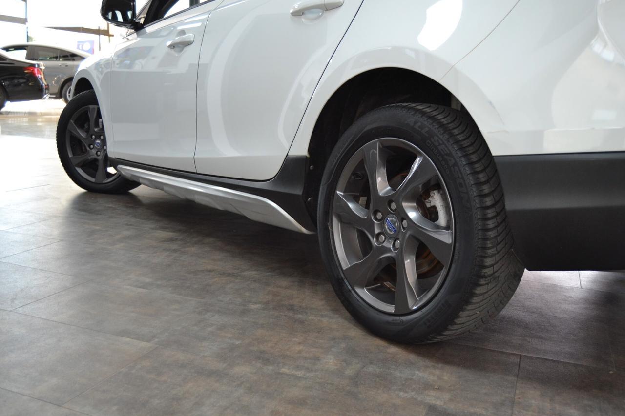 Volvo V40 Cross Country D2 1.6 Powershift Momentum