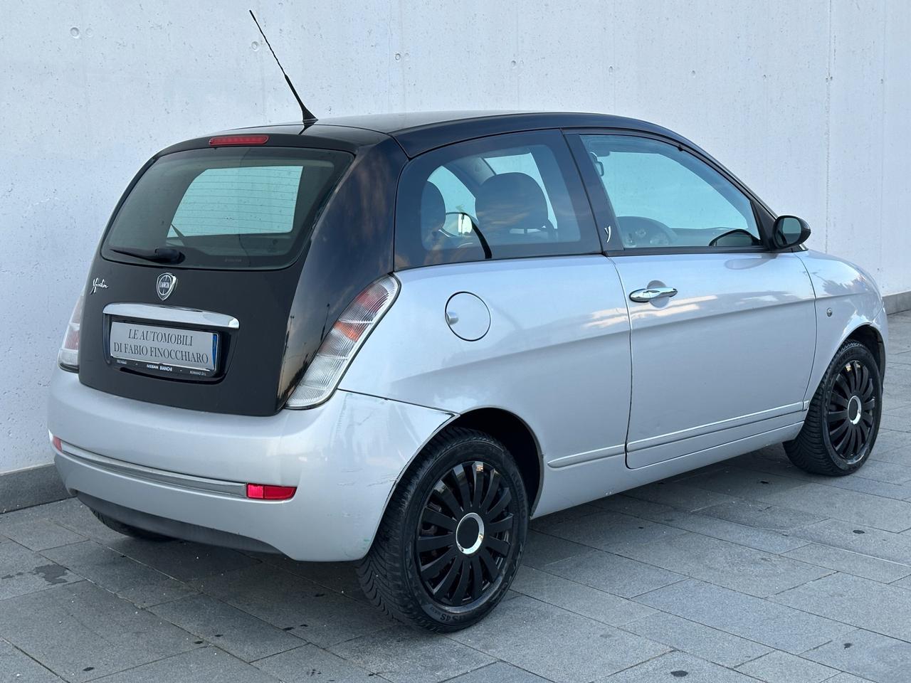 Lancia Ypsilon 1.2 Neopatentati